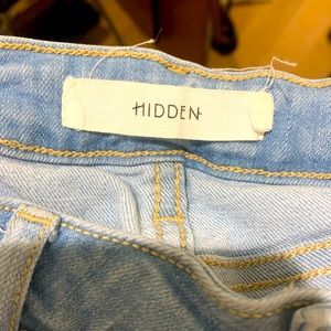 Light wash HIDDEN brand jeans